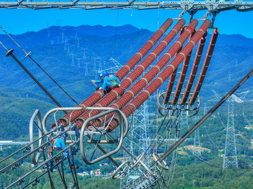 河南送变电建设有限公司：国庆坚守在岗 匠心守护电网_fororder_3