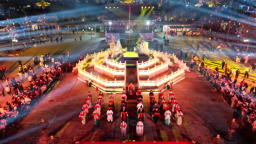 明道宫夜游开启 让经典古籍“活”起来