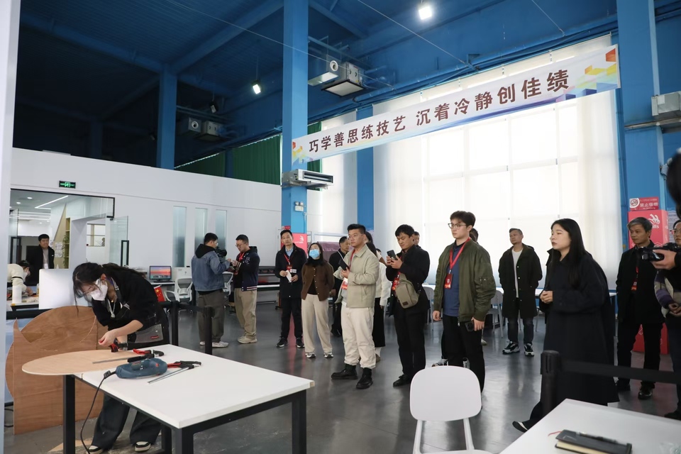 致力于培养“双高”型匠才 郑州技师学院有什么绝活？