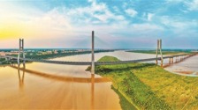 沿黄高速河南段全线贯通 河南再添东西向新动脉