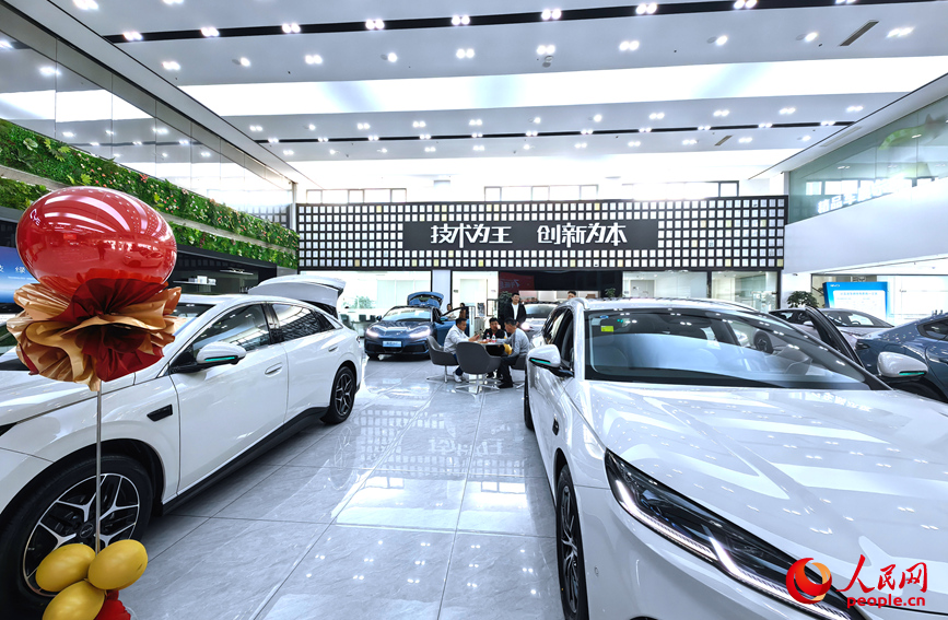 以旧换新惠民生 河南消费市场暖意浓_fororder_LOCAL17726123414723TB7MYCA3P