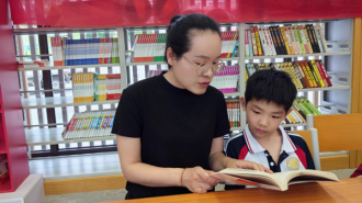 开封市杞县图书馆开展亲子阅读活动