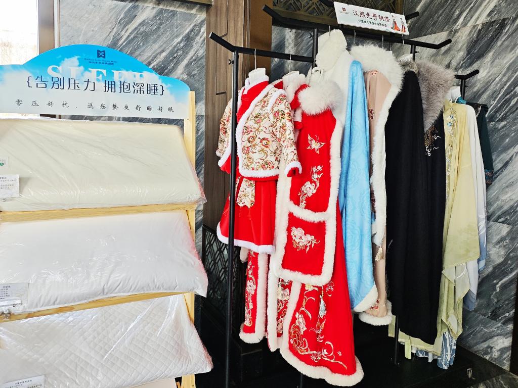 高质量发展地方亮点丨从消费“流量”到发展“增量”——河南许昌推广胖东来式服务一线观察