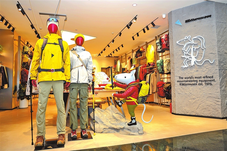 河南把户外热玩成大生意 你为什么爱在朋友圈晒户外？