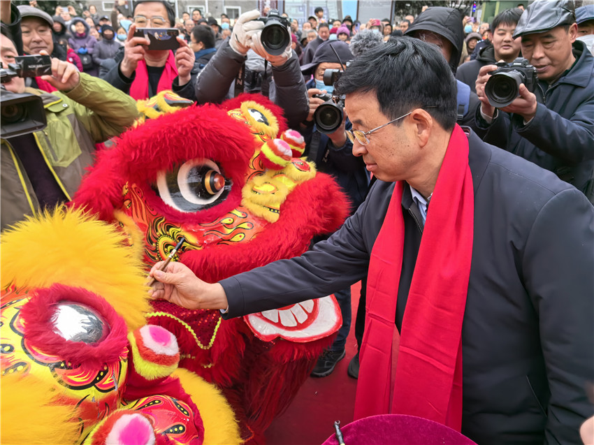 信阳市新县：灵蛇送瑞迎新春 特色文旅显魅力