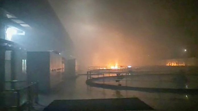印度特伦甘纳邦一水电站发生火灾致9人死亡