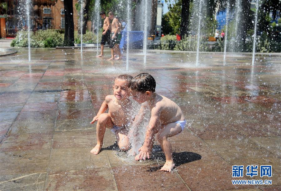 阿尔巴尼亚遭遇高温天气