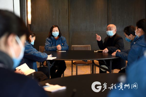 （中首）贵州援鄂第五批医疗队将进入方舱医院救助