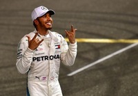 2018F1大奖赛落幕 汉密尔顿五夺总冠军_fororder_u=3926488308,1896511066&fm=175&app=25&f=JPEG
