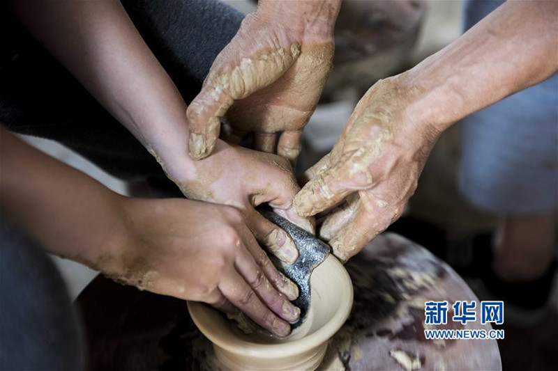 孙德民：烟台市非遗项目“栖霞砂大碗”技艺传承人_fororder_4_副本