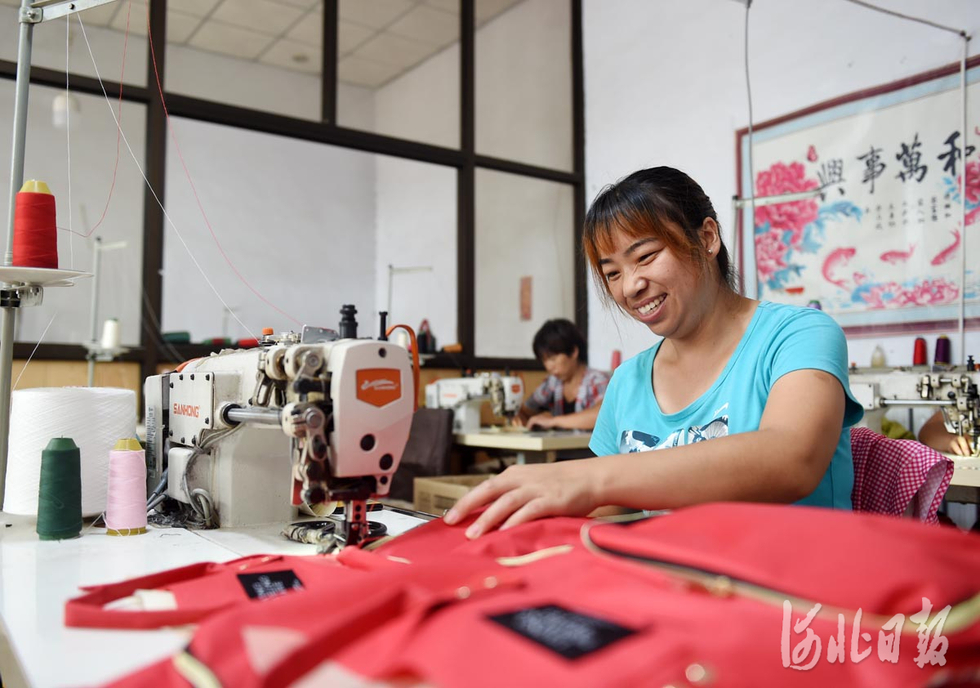 河北沙河：为留守妇女开就业路