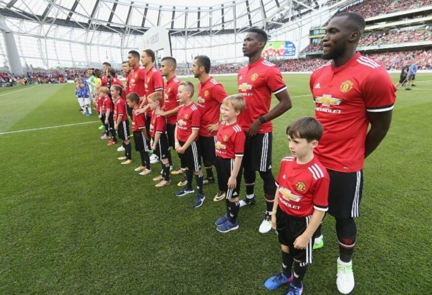 曼联再次演习3中卫!打皇马用这招 最多5人当沙包
