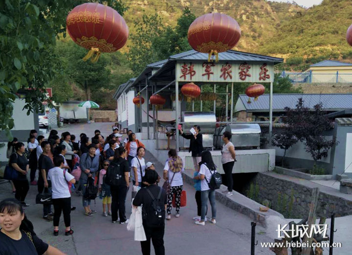 抚宁小河峪村：“农旅融合”绘就乡村美好画卷