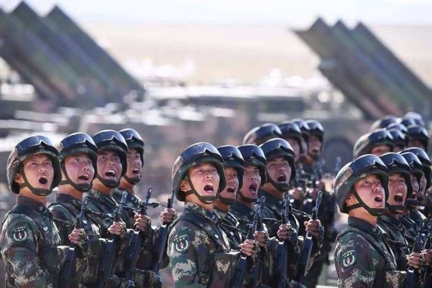 这五年，习近平统帅全军干了这些大事