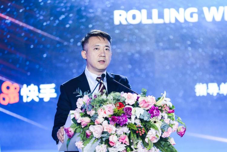 汽车频道【供稿】关爱青年计划第二届年度人物启动 首届中国卡车司机达人秀总决赛打造“卡车人春晚”