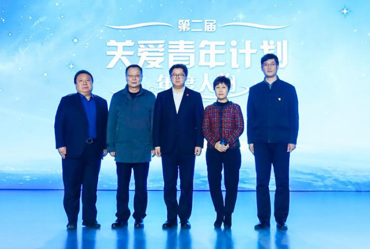 汽车频道【供稿】关爱青年计划第二届年度人物启动 首届中国卡车司机达人秀总决赛打造“卡车人春晚”