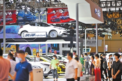 【汽车-图片】大河车展 观众爆棚