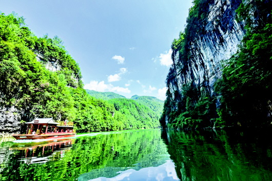 （中首）贵州遵义：十二背后旅游区:秘密还在生长