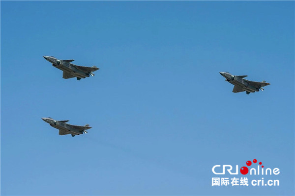 图片默认标题_fororder_中国空军隐身战斗机歼-20三机编队飞行展示（空军供图）_副本