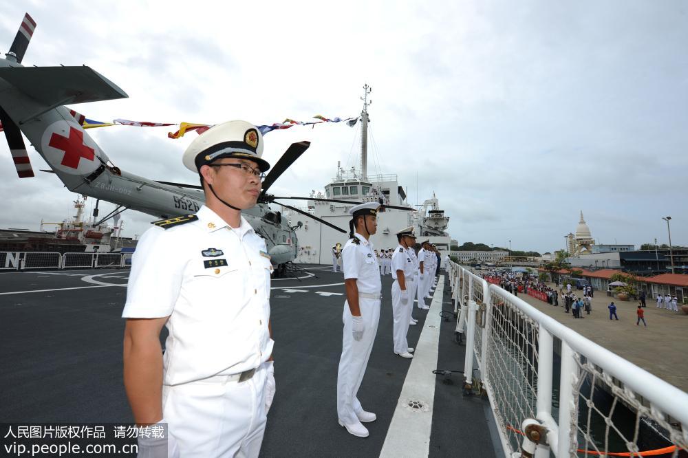 和平方舟号首次停靠斯里兰卡