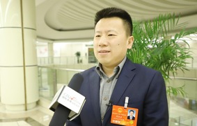 【金晓峰已审】【黑龙江】黑龙江省人大代表周长友：深挖特色资源 打造全域旅游“幸福城”