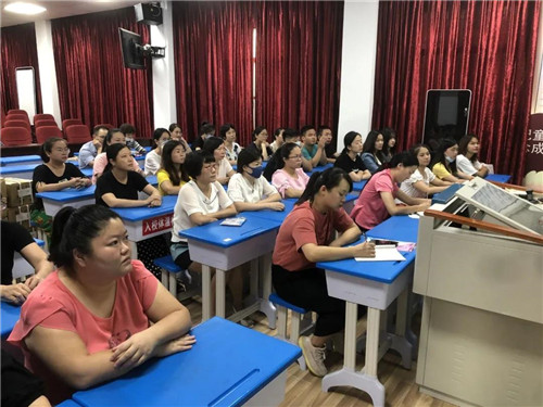 泉州市各小学做好开学教师第一课