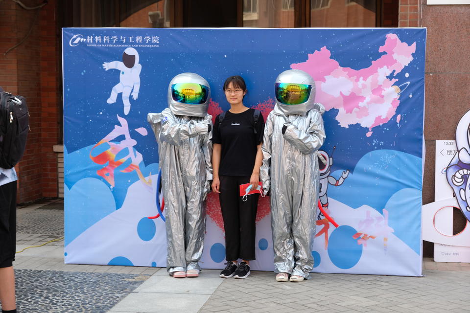 【城市远洋】郑州大学迎来万余名“小萌新” 花式迎新温暖学子心