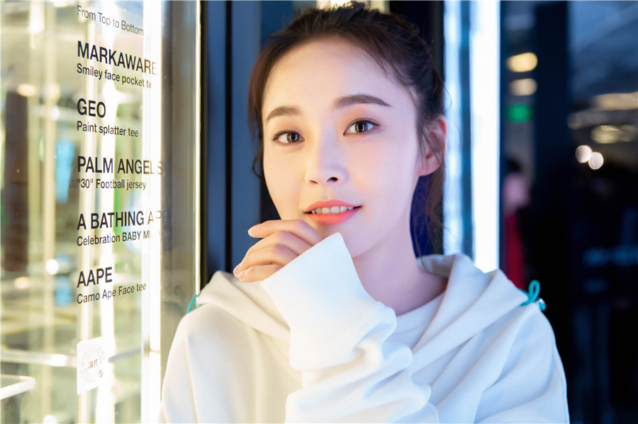图片默认标题_fororder_张佳宁尽显少女活力4