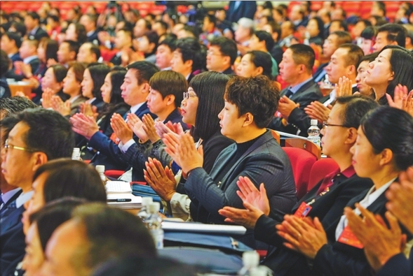 新时代呼唤新担当新作为谱写新篇章 黑龙江省十三届人大四次会议精彩瞬间