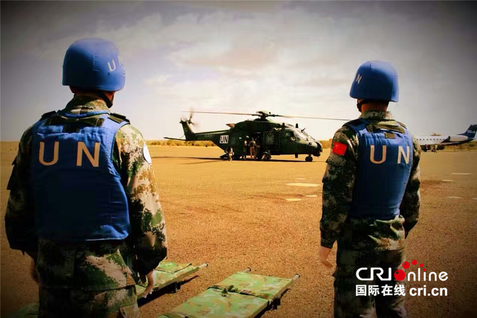 中国军队参加联合国维和行动30年之二：忠诚使命_fororder_2-20