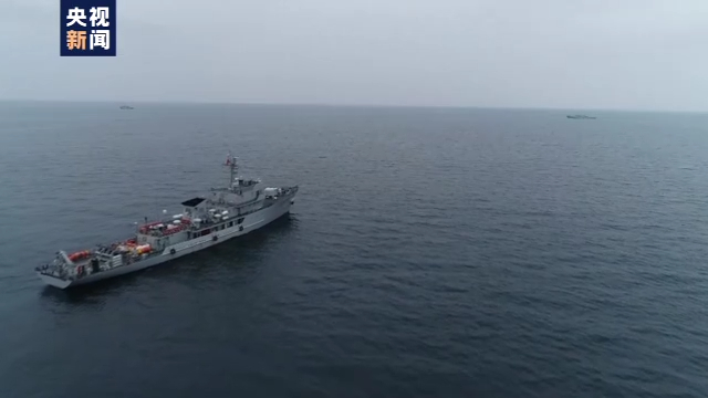 南部战区海军某基地多型舰艇密切协同 检验反水雷作战能力