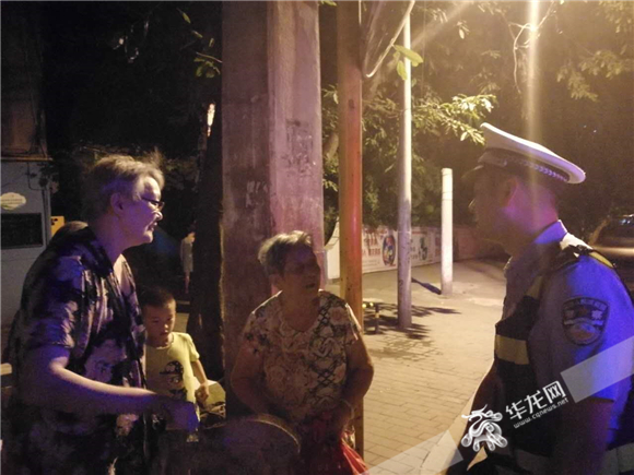 【社会民生 列表】与儿子怄气离家出走 八旬婆婆坐别人家门口求租房