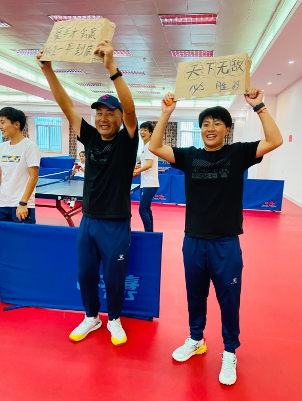 封闭比赛两个月鏖战女超联赛 长春女足为丰富球队业余生活进行乒乓球大赛