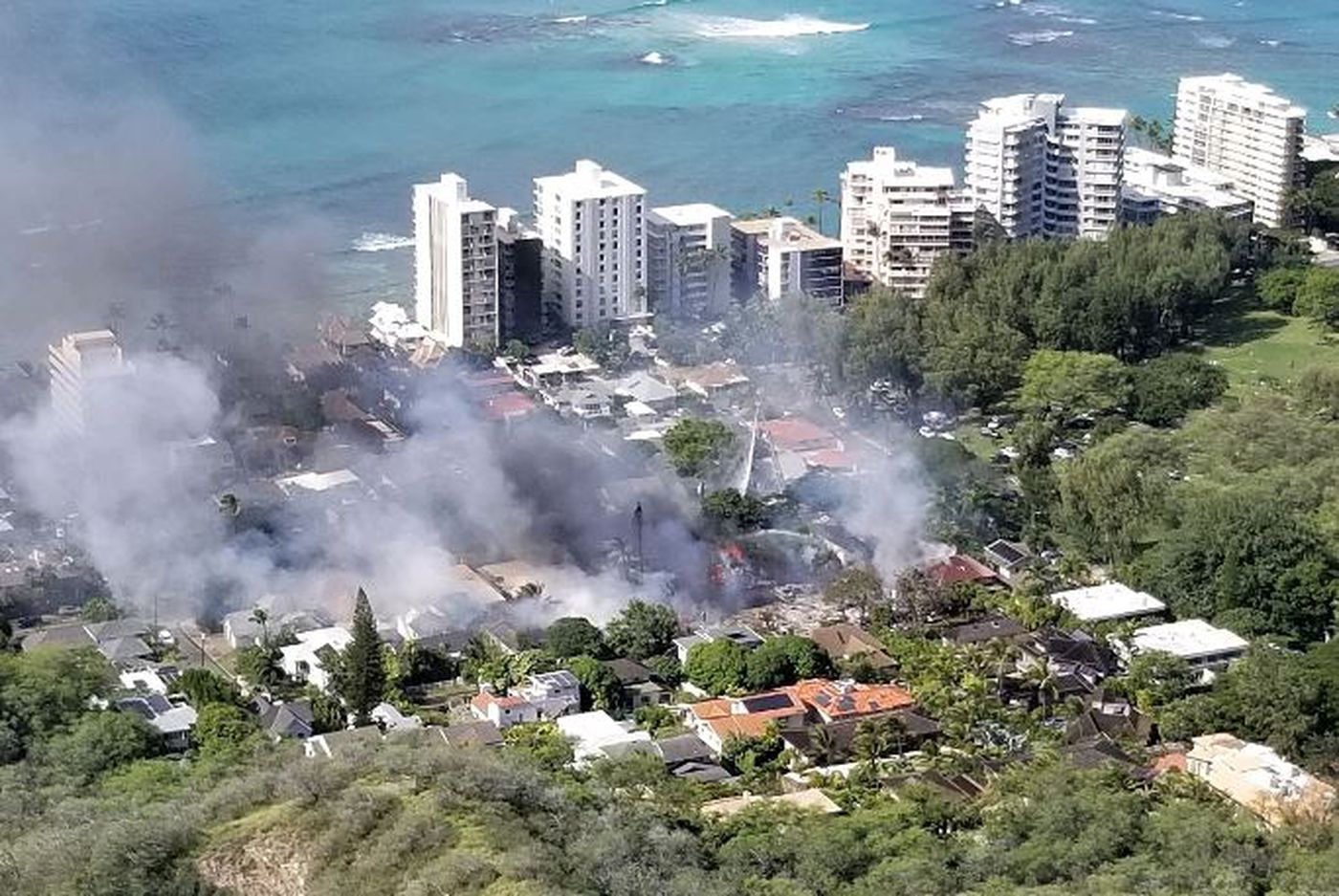 美国夏威夷突发枪击至少2名警察身亡 嫌犯或因与房东产生纠纷