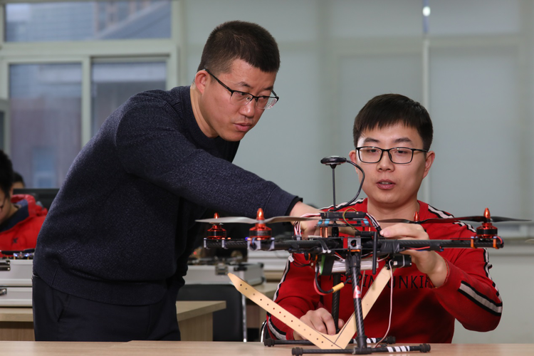 沈阳航空航天大学教授王尔申：做中国航空航天“摇篮”的“筑梦人”