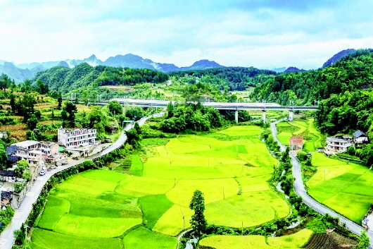 （中首）秀水绕城如画　一步一景醉人 贵阳市乌当区着力打造全域旅游集散地