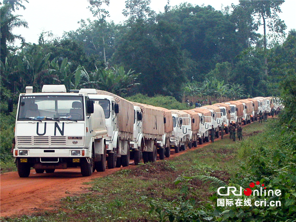 中国军队参加联合国维和行动30年之二：忠诚使命_fororder_2-11