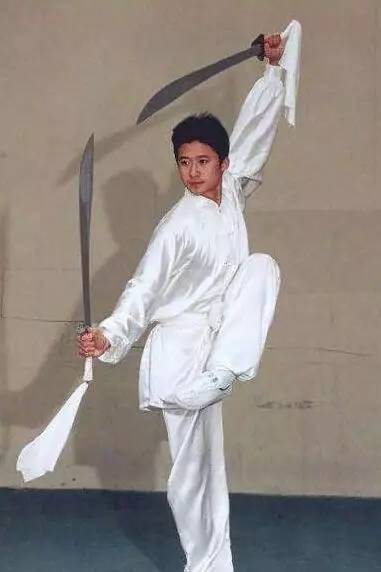 吴京之后再无打星？下个出头的该轮到29岁的他了