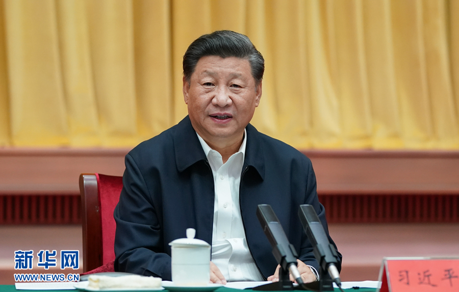 新华网评：把加强顶层设计和坚持问计于民统一起来