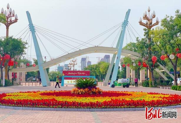 河北邢台七里河体育公园：颜值“升级” 喜迎“双节”