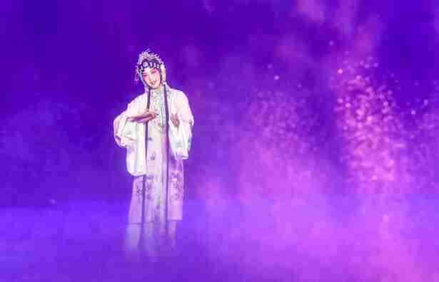 大型实景演出《千年窑火 磁州记忆》在邯郸市磁县水墨园进行首演