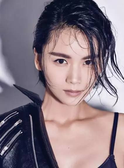 逼婚陈思诚却遭甩，她闪嫁豪门低调产女，今虽离婚依然很抢手