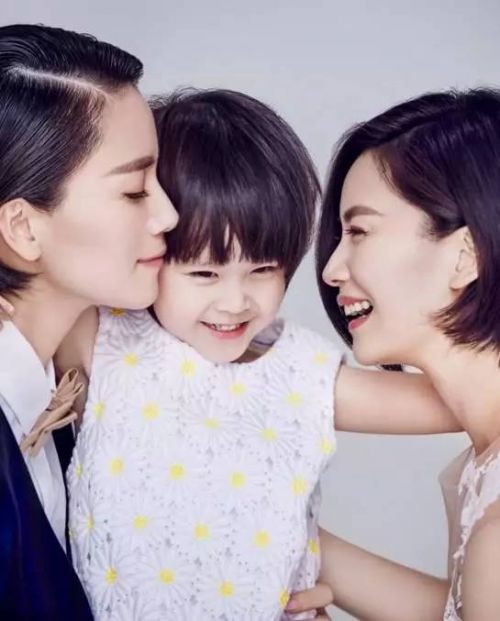 逼婚陈思诚却遭甩，她闪嫁豪门低调产女，今虽离婚依然很抢手