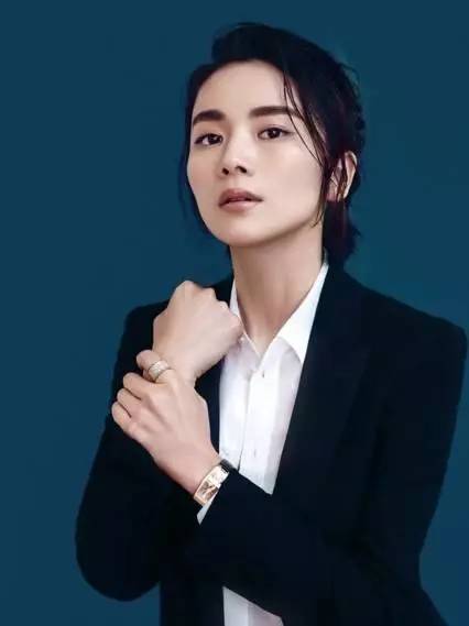 逼婚陈思诚却遭甩，她闪嫁豪门低调产女，今虽离婚依然很抢手