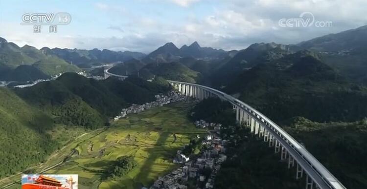 节日里坚守在岗位上的工作者们 向您致敬！