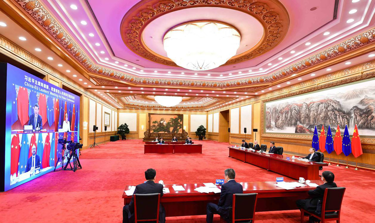 联播+丨赋能新时代 习近平的大数据之道