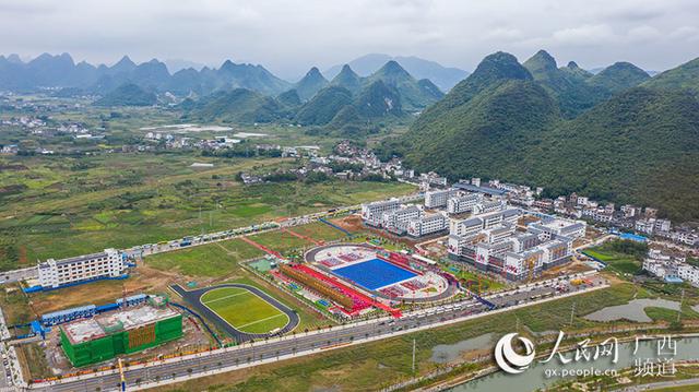 广西恭城瑶族自治县成立30周年庆祝大会举行