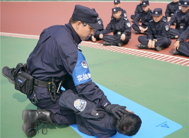 河北边防：实战技能传授到一线