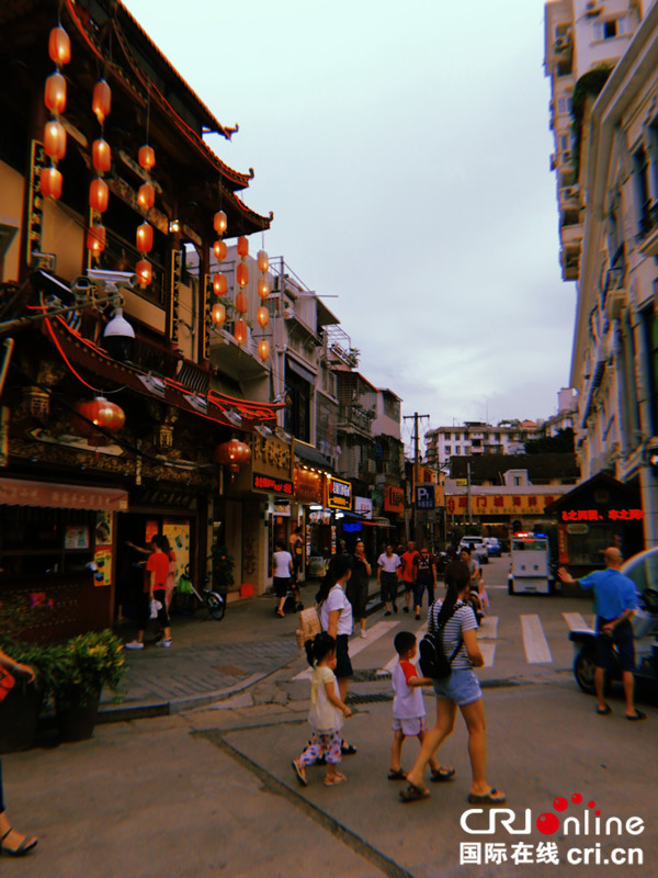 图片默认标题_fororder_00057-名胜古迹与经济发展：厦门中山街-俄罗斯-Настя Умеренкова_副本
