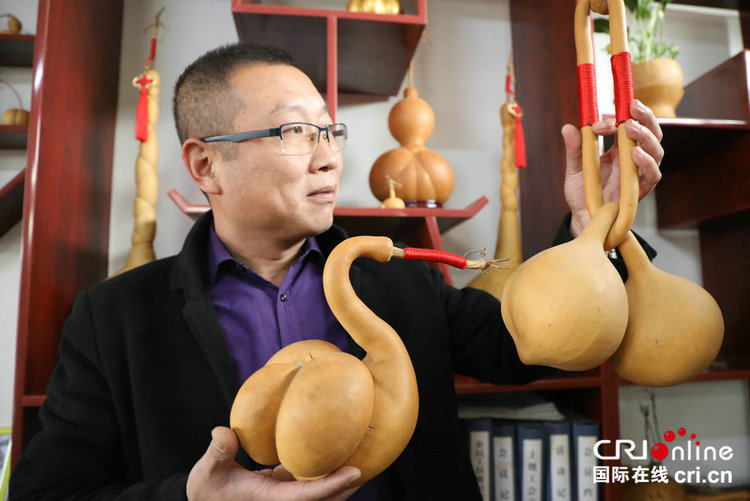 【焦点图-大图】【 移动端-焦点图】【图说1】河南宝丰：精美葫芦惹人爱
